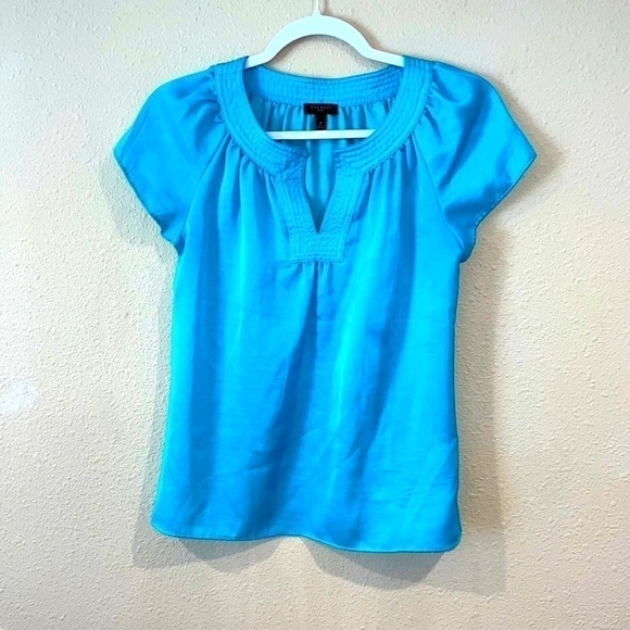Women’s Talbots Blouse blue popover top size 2 - Picture 1 of 3